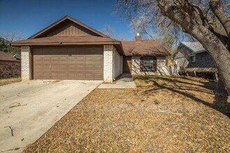 3421 Turnabout Loop in Schertz, TX - Building Photo - Building Photo