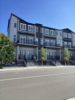 122 Conservancy Dr in Ottawa, ON - Building Photo