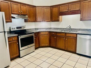 9 Victory St in Gainesville, GA - Building Photo - Building Photo