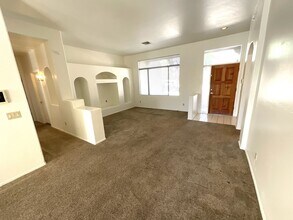 971 S Kinghet Pl in Tucson, AZ - Building Photo - Building Photo