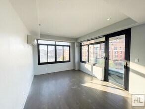 594 Bushwick Ave in Brooklyn, NY - Building Photo - Building Photo