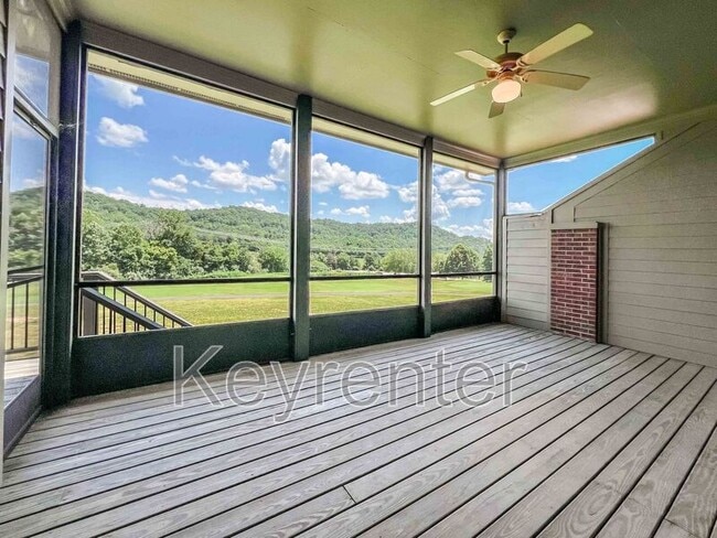 112 Park Meade Dr in Oak Ridge, TN - Building Photo - Building Photo
