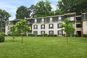 Reserve at Brookhaven in Atlanta, GA - Building Photo - Building Photo