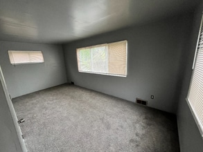 15651 Manning St in Detroit, MI - Building Photo - Building Photo
