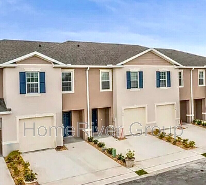 1264 Yellow Finch Dr in Davenport, FL - Building Photo
