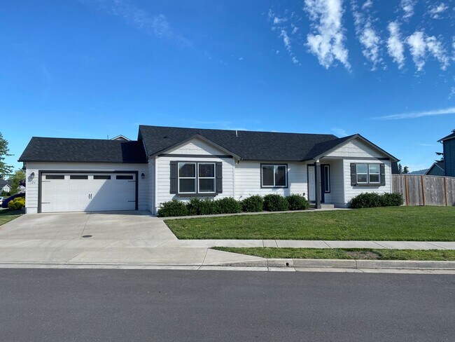 property at 724 Streamside Wy