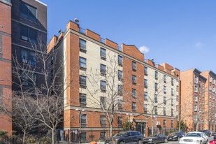 744 Rockaway Avenue in New York, NY - Building Photo