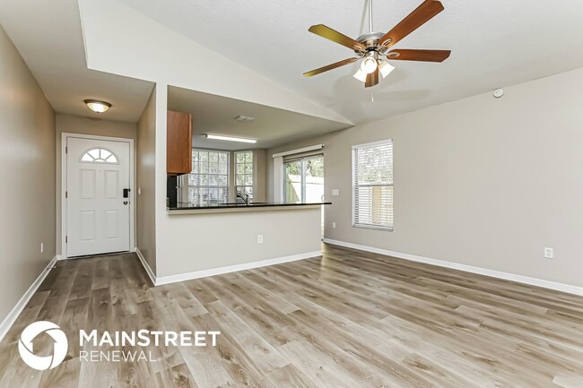 property at 1725 Durock Ct