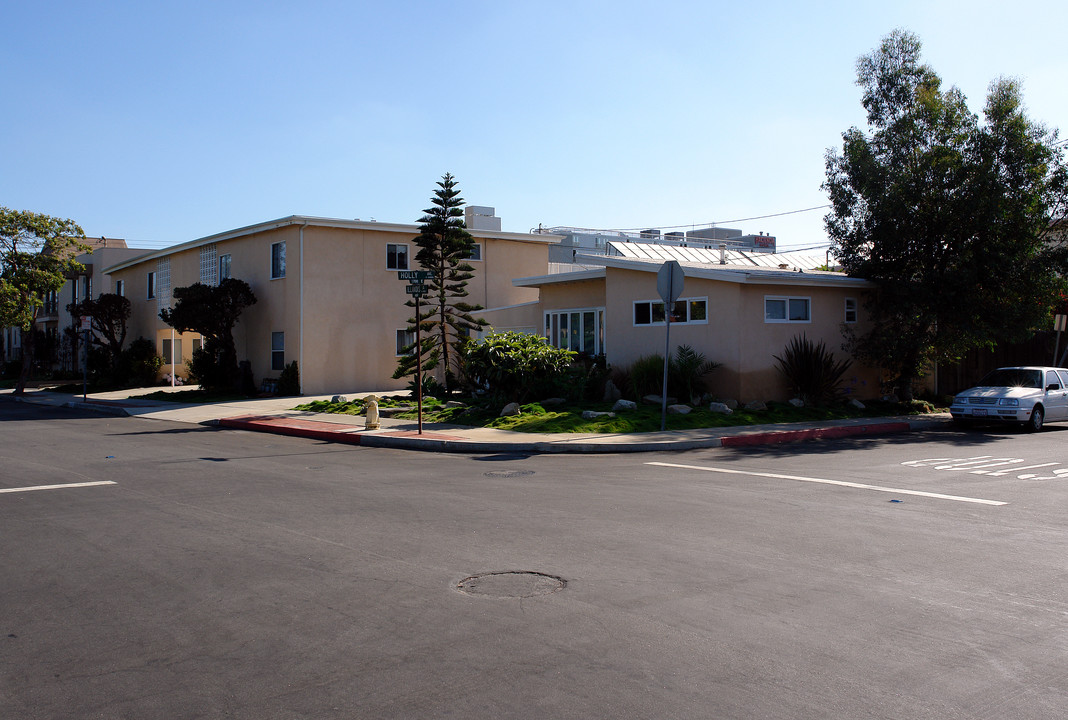 400-408 Illinois St in El Segundo, CA - Building Photo