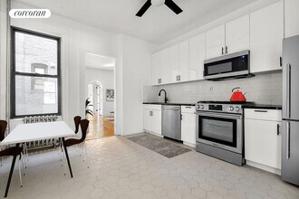 30-43 41st St in Queens, NY - Building Photo - Building Photo