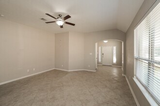 20762 Rainmead Dr in Katy, TX - Building Photo - Building Photo