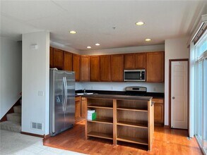 5026 Yuma Ln N in Plymouth, MN - Building Photo - Building Photo