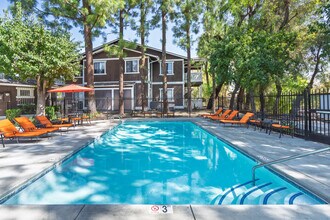 Vantage Point Apartments in Bakersfield, CA - Building Photo - Building Photo