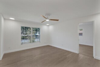 1303 Charles St in Orlando, FL - Building Photo - Building Photo
