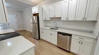 89 Princeton St, Unit 1 Apartamentos