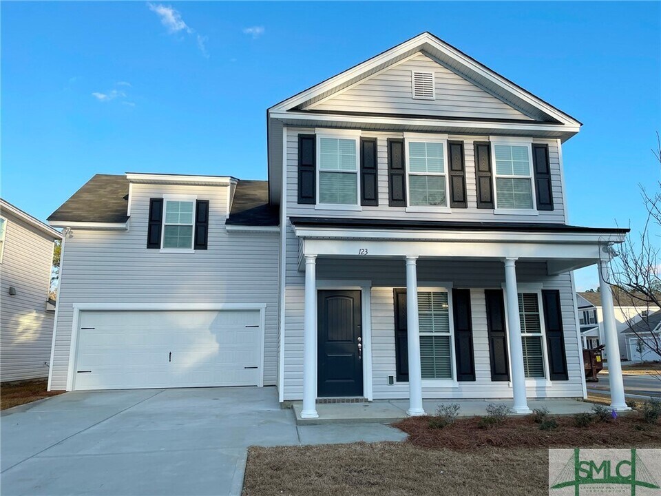 123 Whistle Down Wy in Bloomingdale, GA - Building Photo