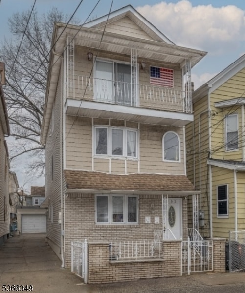 property at 152 Court St