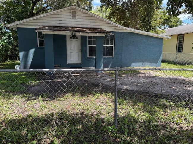property at 1583 Garden Ave