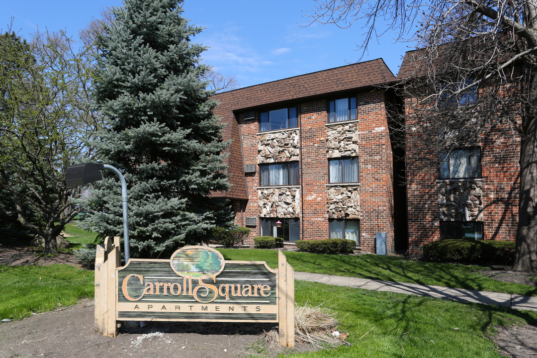 Carroll Square - NO FEES AT THIS PROPERTY!! in Elk Grove Village, IL - Building Photo