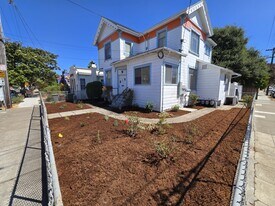 1049 56th St, Unit Lower in Oakland, CA - Building Photo