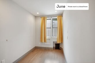 Private bedroom in 3 bed/1 bath Home in New York, NY - Building Photo - Building Photo