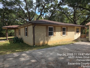 6590 Dewrell Square in Pensacola, FL - Building Photo - Building Photo