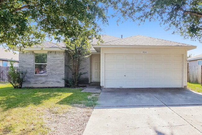 304 Forsyth Ct