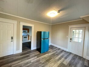 325 Amherst St in Manchester, NH - Building Photo - Building Photo