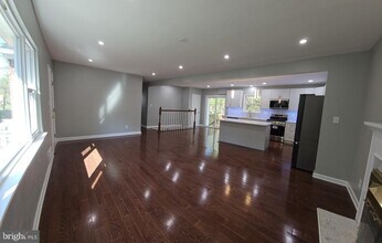 3505 Russell Rd in Alexandria, VA - Building Photo - Building Photo