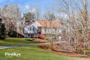 6403 Flat Rock Dr in Flowery Branch, GA - Building Photo