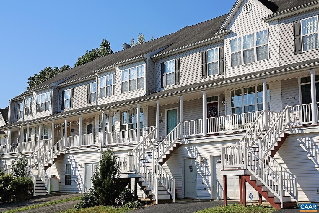 4740 Bluejay Way in Charlottesville, VA - Building Photo