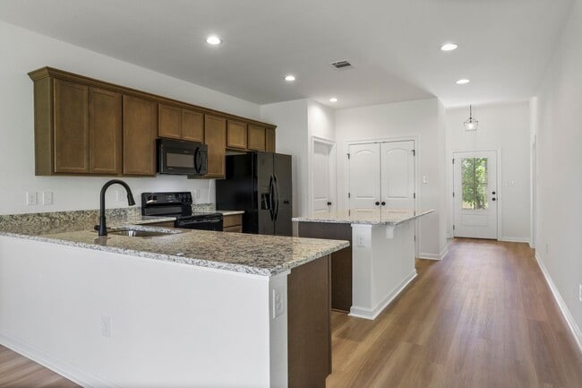 13615 Ball Park Rd in Walker, LA - Building Photo - Building Photo