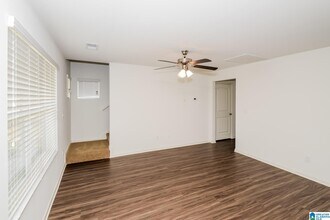 960 Hawthorn Ln in Odenville, AL - Building Photo - Building Photo