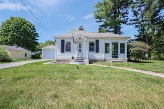 60 Verndale Ave in Attleboro, MA - Building Photo - Building Photo