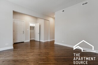 2748 N Richmond St, Unit 1 in Chicago, IL - Building Photo - Building Photo