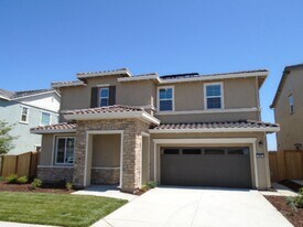 746 Papermill Rd in Lincoln, CA - Building Photo