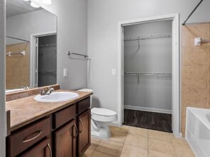 10851 W Montfair Blvd in The Woodlands, TX - Building Photo - Building Photo