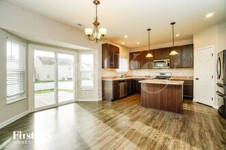8043 Grant Park Ave in Blacklick, OH - Building Photo - Building Photo