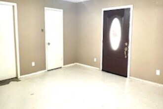 6009 Colt Dr in Laredo, TX - Building Photo - Building Photo