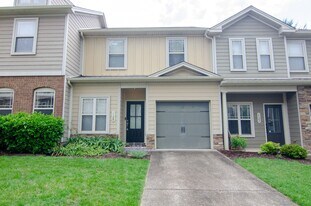 1124 Woodbury Falls Ct in Nashville, TN - Building Photo