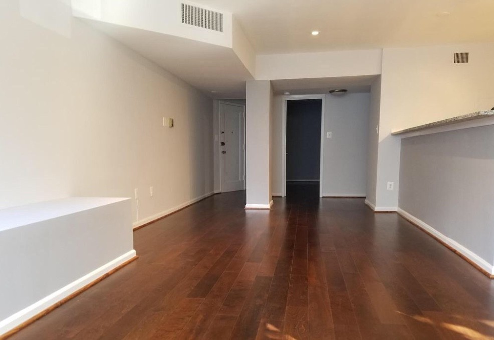 5431 Connecticut Ave NW-Unit -104 in Washington, DC - Building Photo