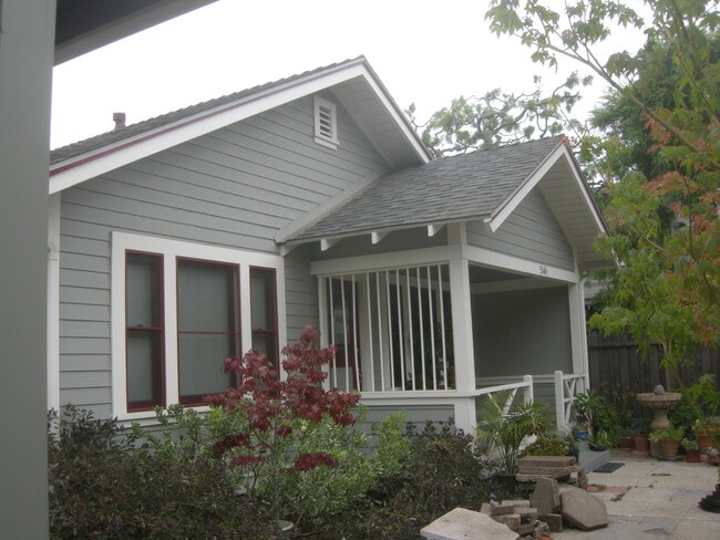 514-512 Brinkerhoff Ave in Santa Barbara, CA - Building Photo - Building Photo