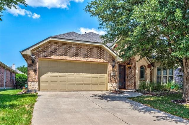 property at 2309 Aurora Dr