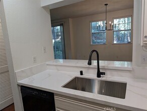 24153 Del Monte Dr., Unit 355 in Santa Clarita, CA - Building Photo - Building Photo