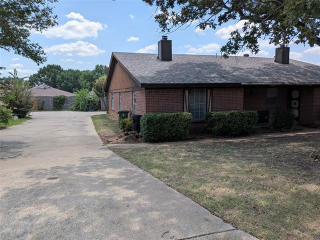 7022 Lincoln Dr in North Richland Hills, TX - Building Photo - Building Photo
