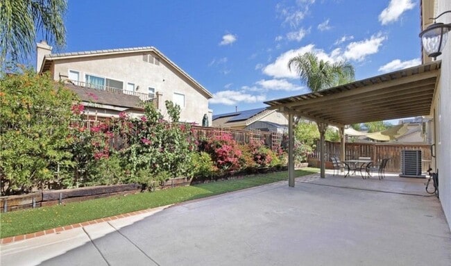 30096 Diamond Ridge Ct in Romoland, CA - Building Photo - Building Photo