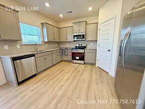 318 Skye Ln in Cartersville, GA - Building Photo - Building Photo