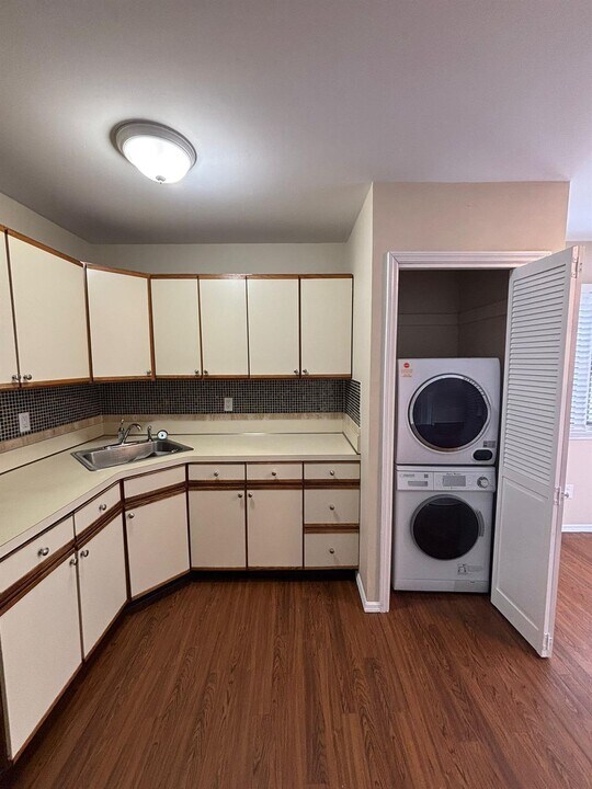131 Longfellow Ave in North Babylon, NY - Building Photo