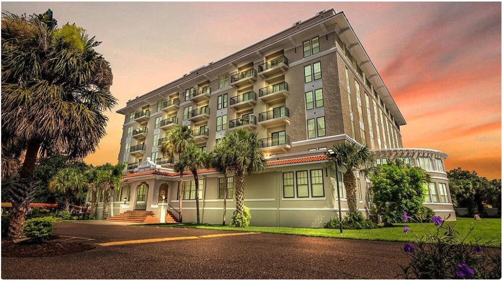 235 6th St NW in Winter Haven, FL - Building Photo
