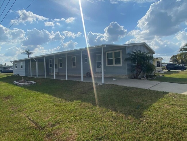 36722 Strand Dr, Unit 2314 in Zephyrhills, FL - Building Photo - Building Photo